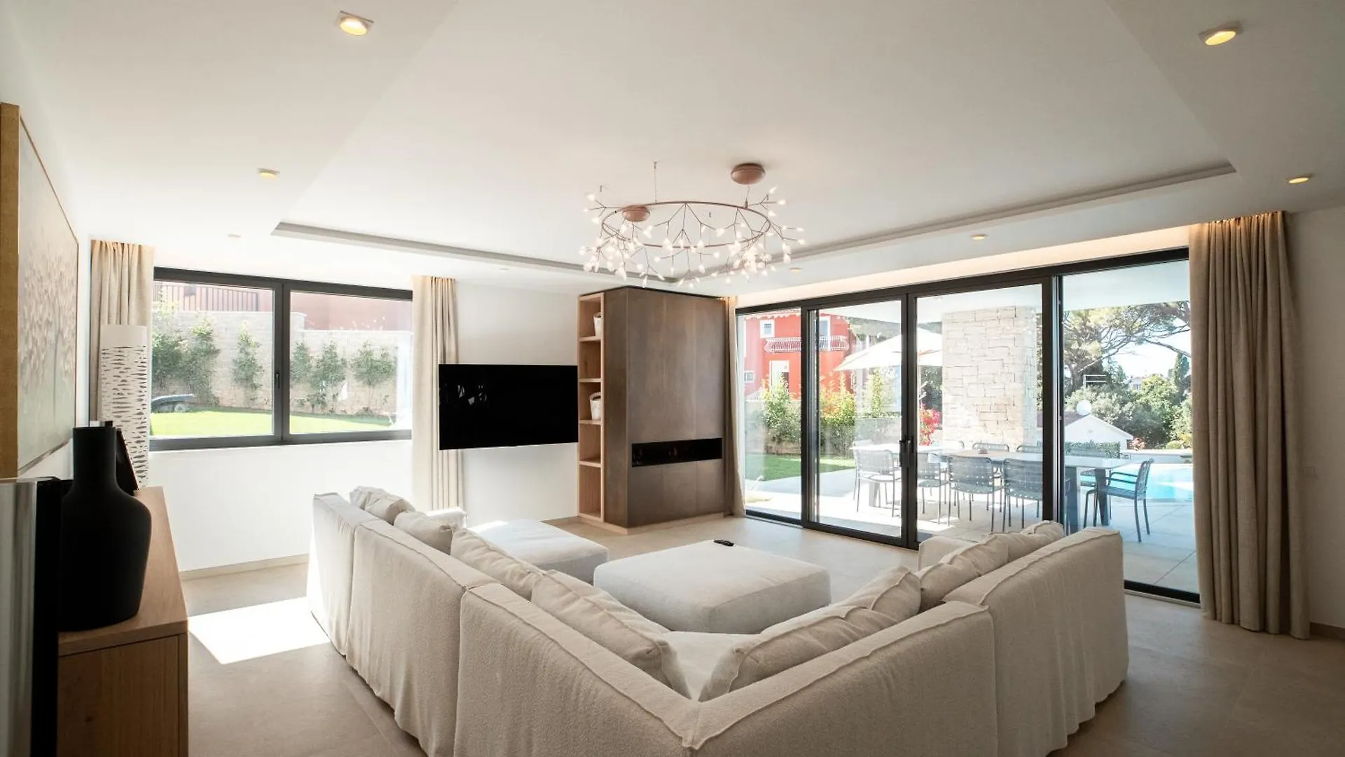 Luxury Villa Albion ロヴィニ